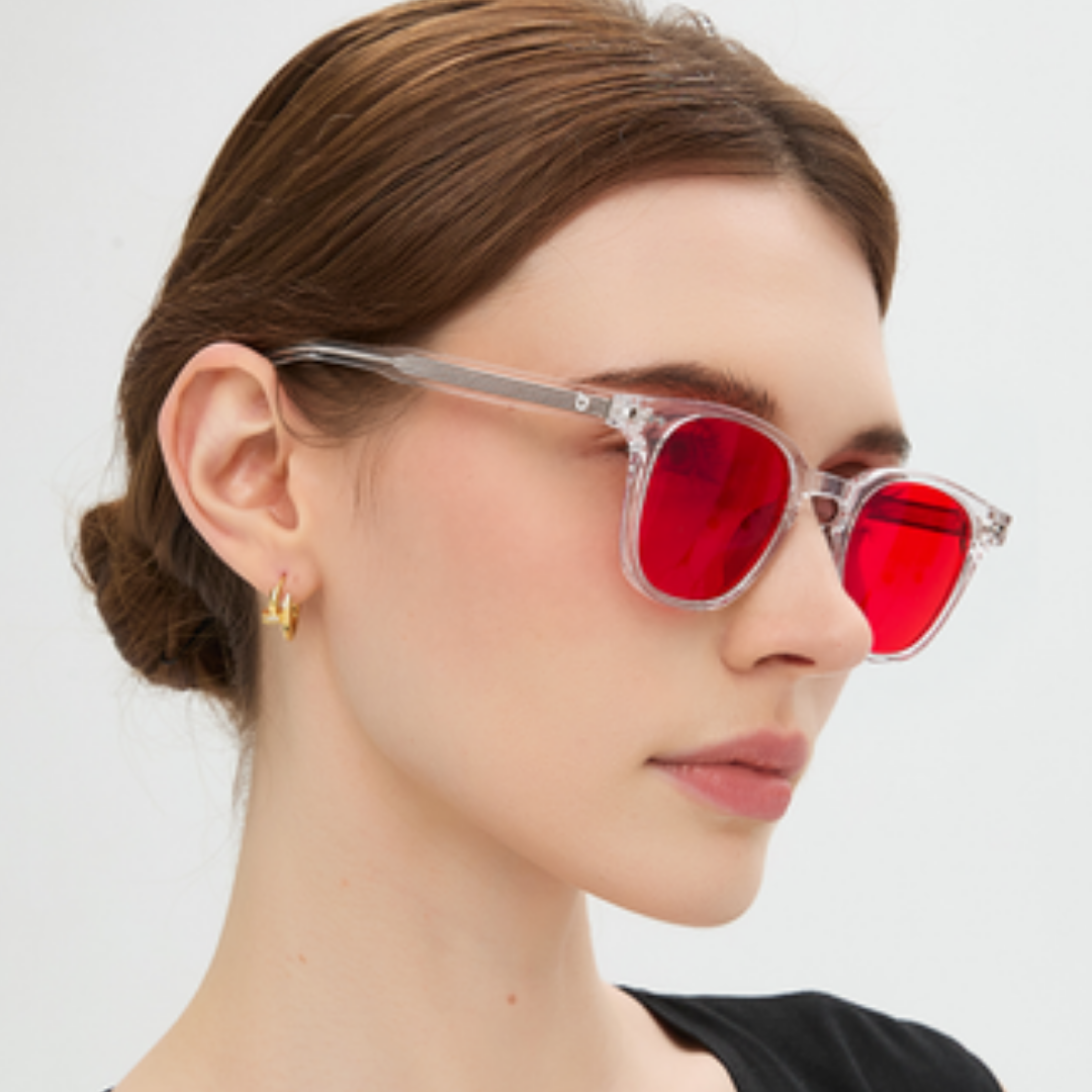 Retrato con gafas Da Vinci Crystal, lentes rojas